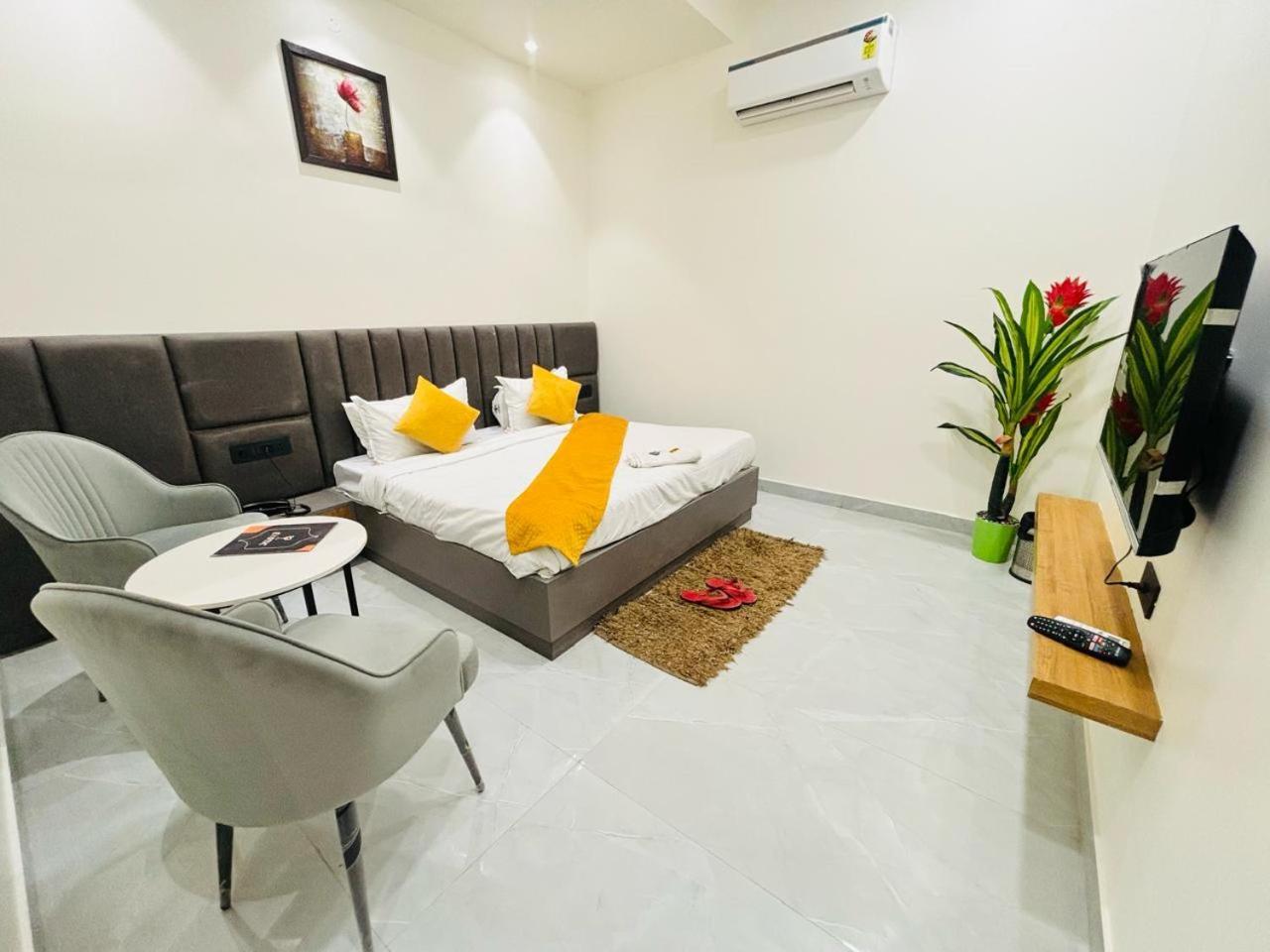 Hotel Sky Way Inn Hisar Luaran gambar