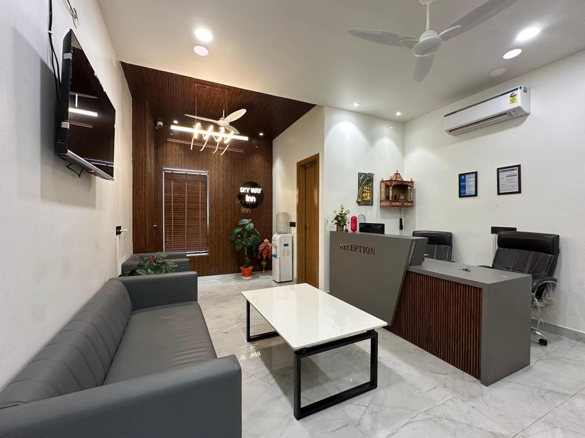 Hotel Sky Way Inn Hisar Luaran gambar